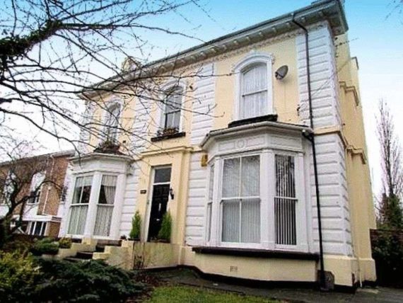 1 Bedroom Flat
